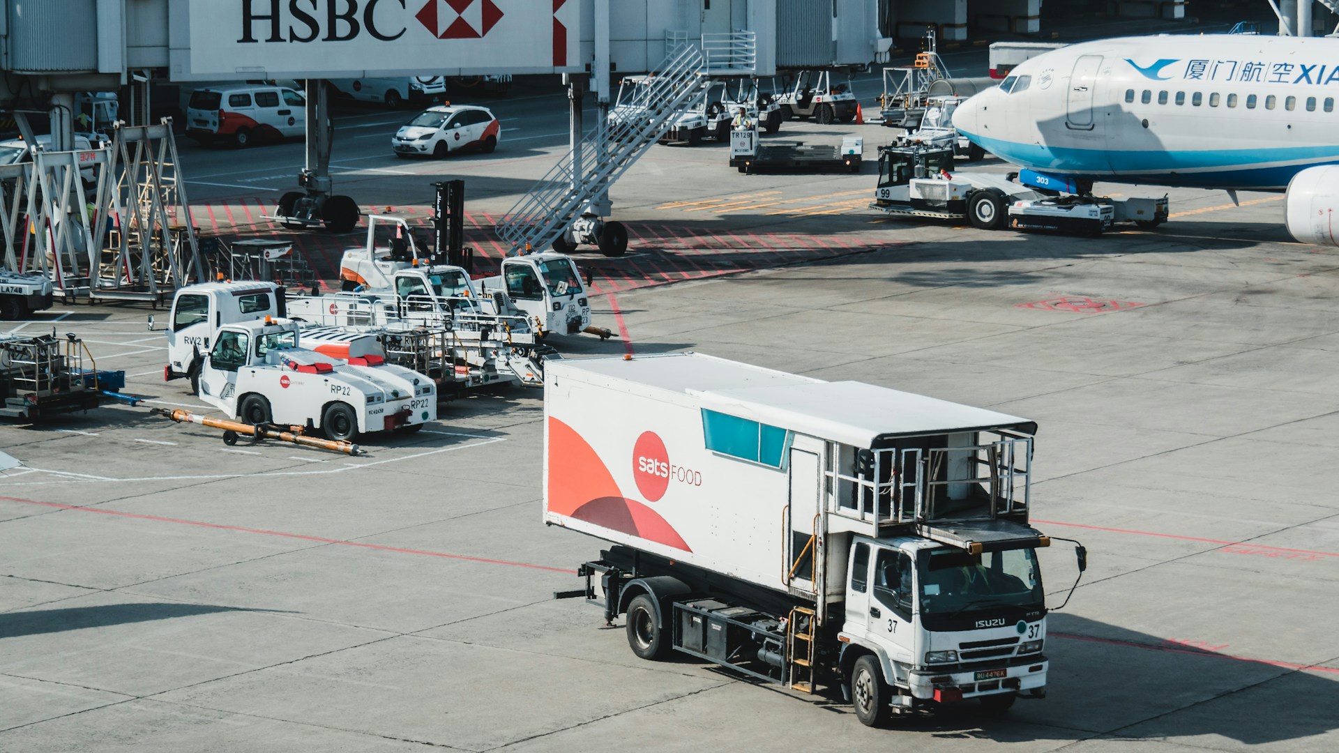BLUE RIVER TRANSPORT: Giải pháp vận chuyển quốc tế hiệu quả cho doanh nghiệp Việt